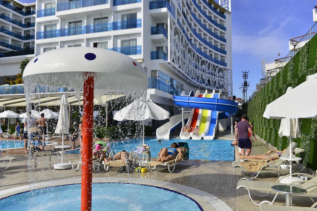 Azura Deluxe Resort & Spa Avsallar Exterior photo