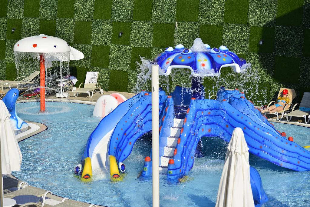 Azura Deluxe Resort & Spa Avsallar Exterior photo