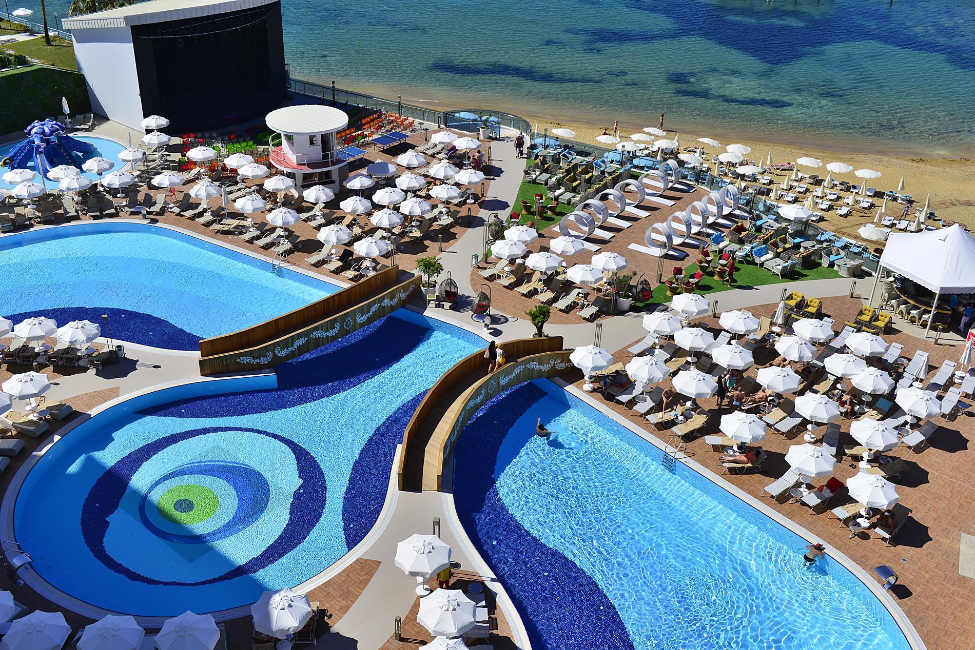 Azura Deluxe Resort & Spa Avsallar Exterior photo