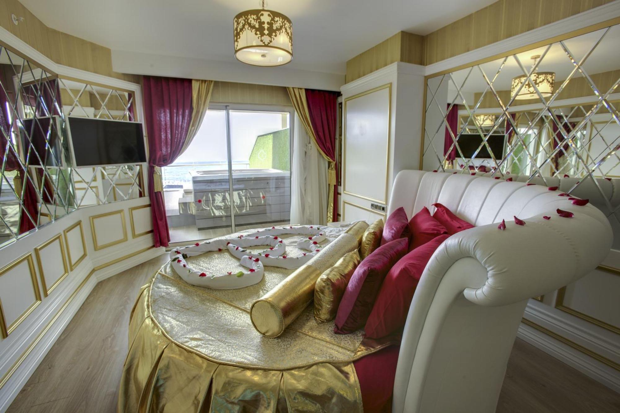 Azura Deluxe Resort & Spa Avsallar Room photo